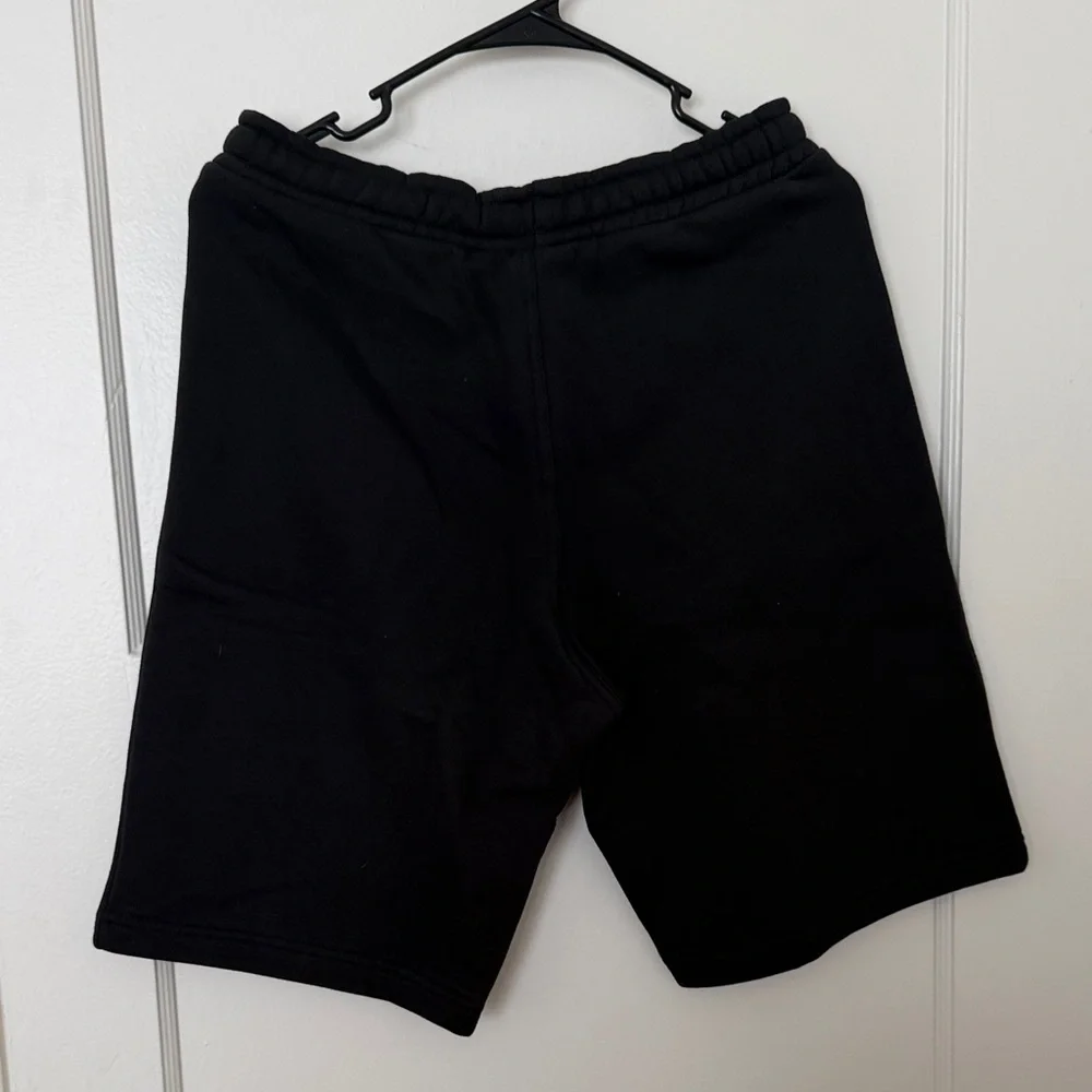NWT Adidas Originals Adicolor Essentials Trefoil Shorts - Picture 3 of 6